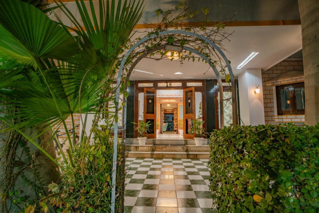 Hotel Ambavgarh Palace Udaipur Luaran gambar