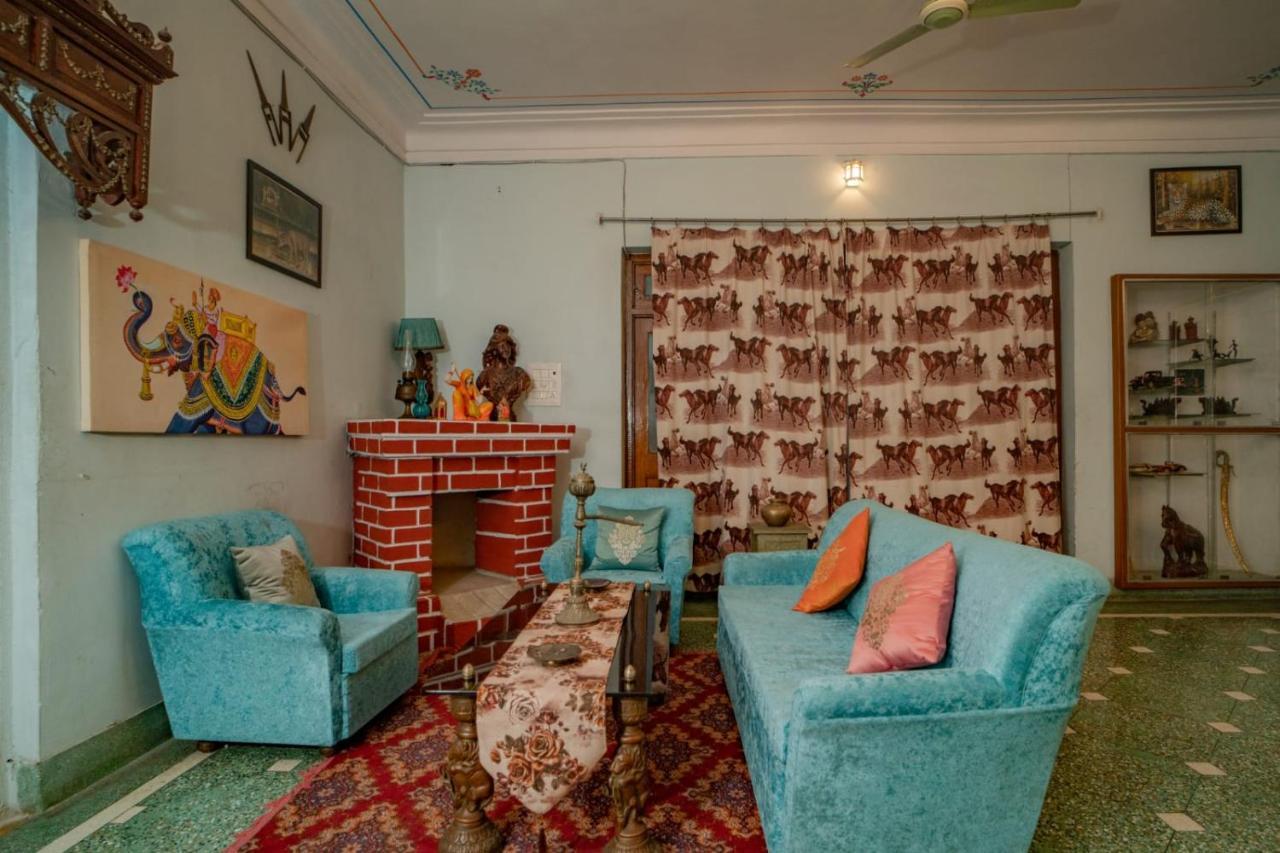 Hotel Ambavgarh Palace Udaipur Luaran gambar