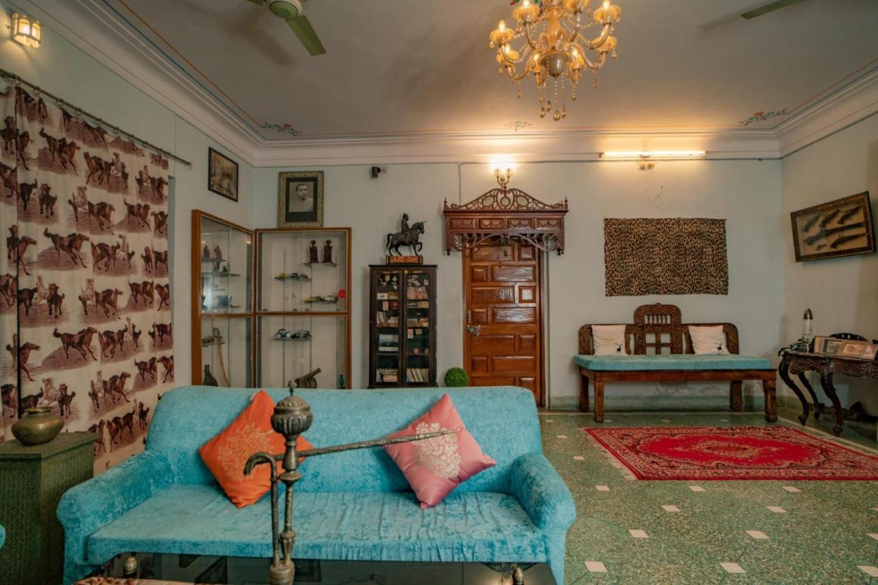 Hotel Ambavgarh Palace Udaipur Luaran gambar