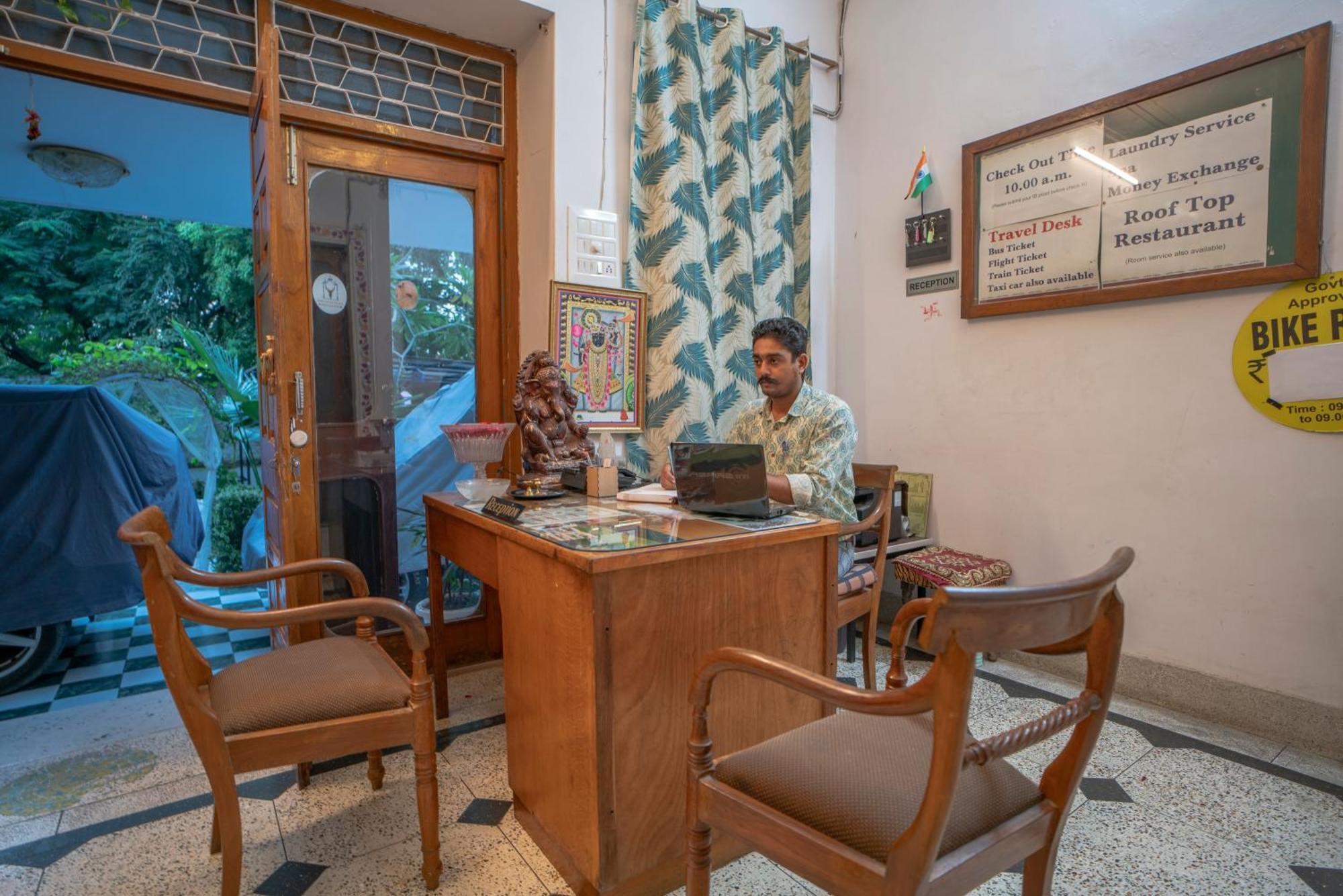 Hotel Ambavgarh Palace Udaipur Luaran gambar