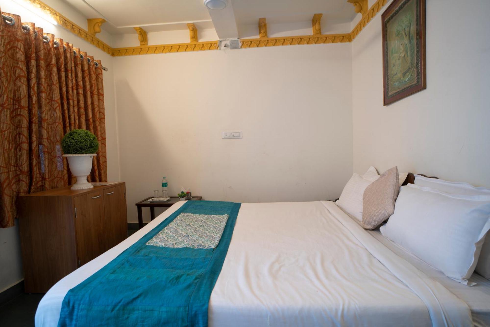 Hotel Ambavgarh Palace Udaipur Luaran gambar